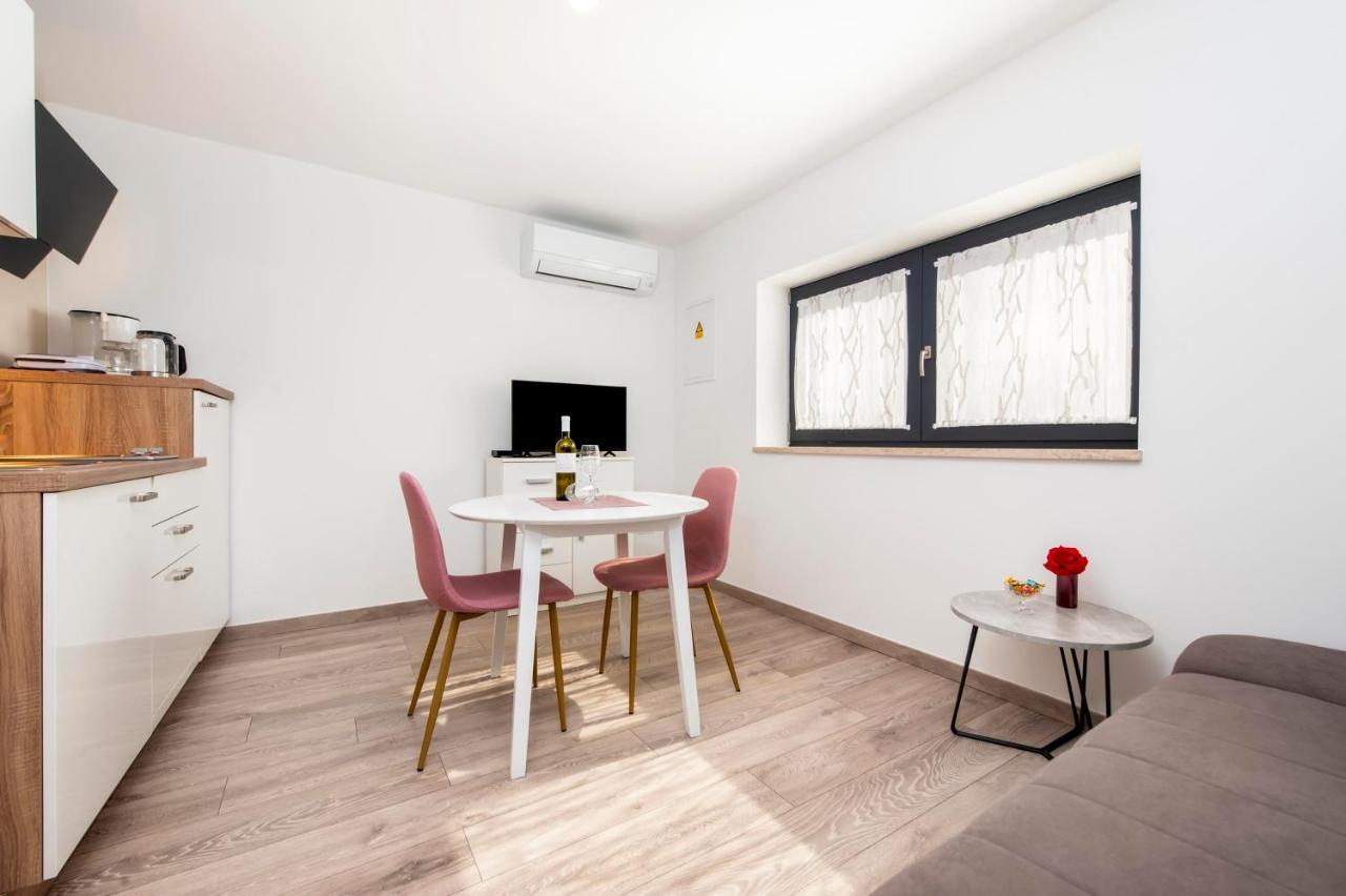 Apartments Katarina روفينج المظهر الخارجي الصورة